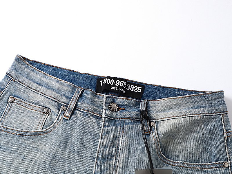 LOSTSHDWS Daisy Appliqué Flared Jeans — detail